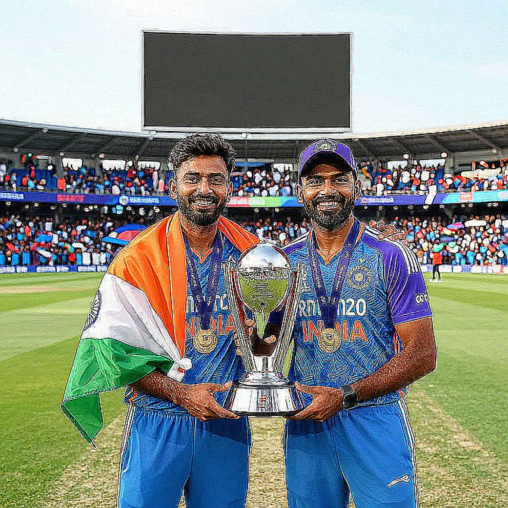 Bhuvneshwar Kumar's Selection Is Settled at 6:30 PM, Not in a Report: Chinnaswamy, Dew and an Unanswered Question