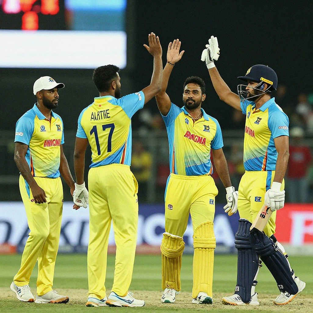 खाली पन्ना, भरा हुआ लेबल: एशियाई क्रिकेट कवरेज के रजिस्टर में दर्ज एक गड़बड़ी खाली पन्ना, भरा हुआ लेबल: एशियाई क्रिकेट कवरेज के रजिस्टर में दर्ज एक गड़बड़ी